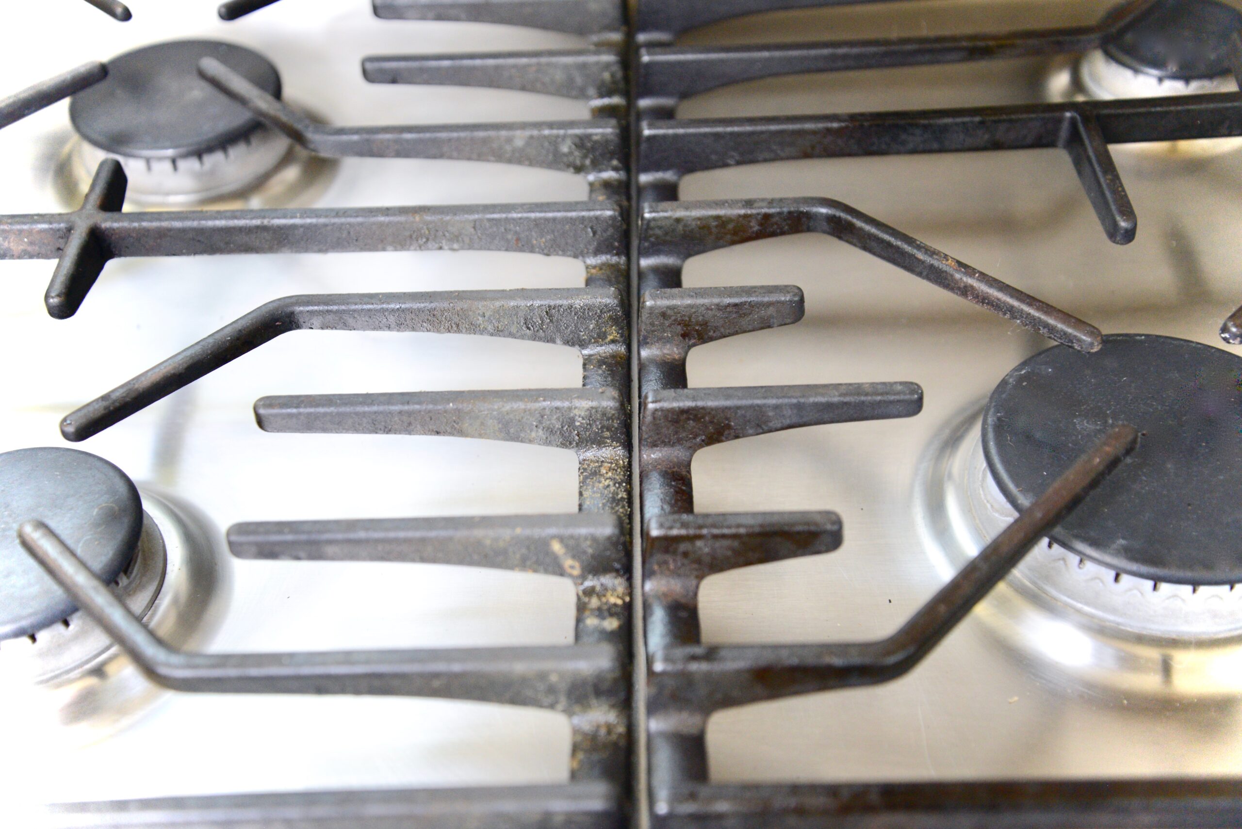 how to clean cast iron grate of gas stove