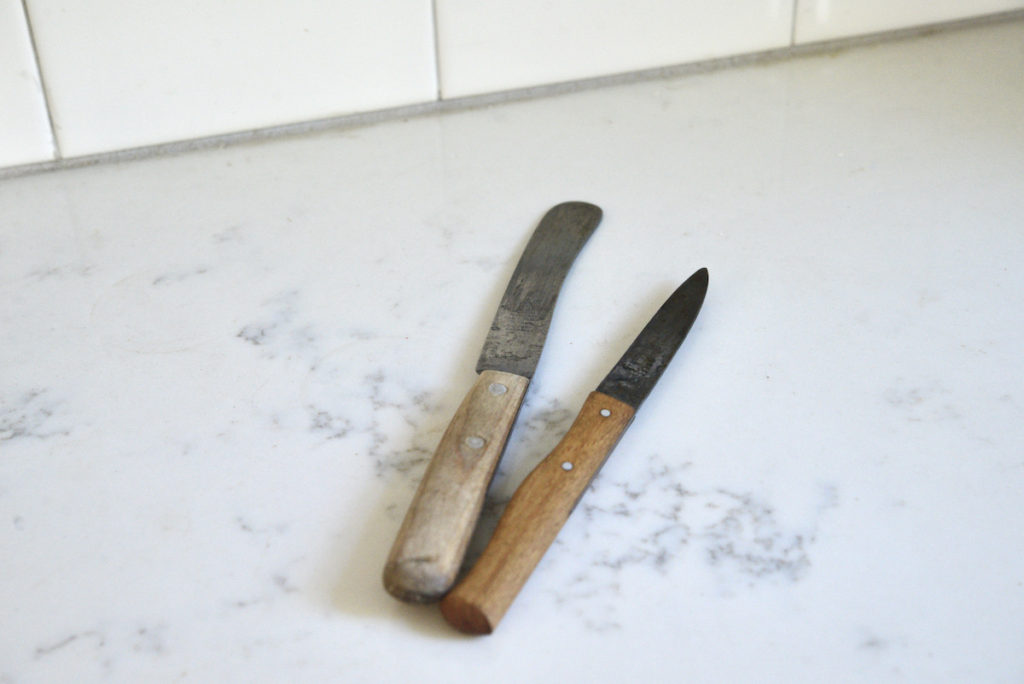 carbon steel kitchen knives